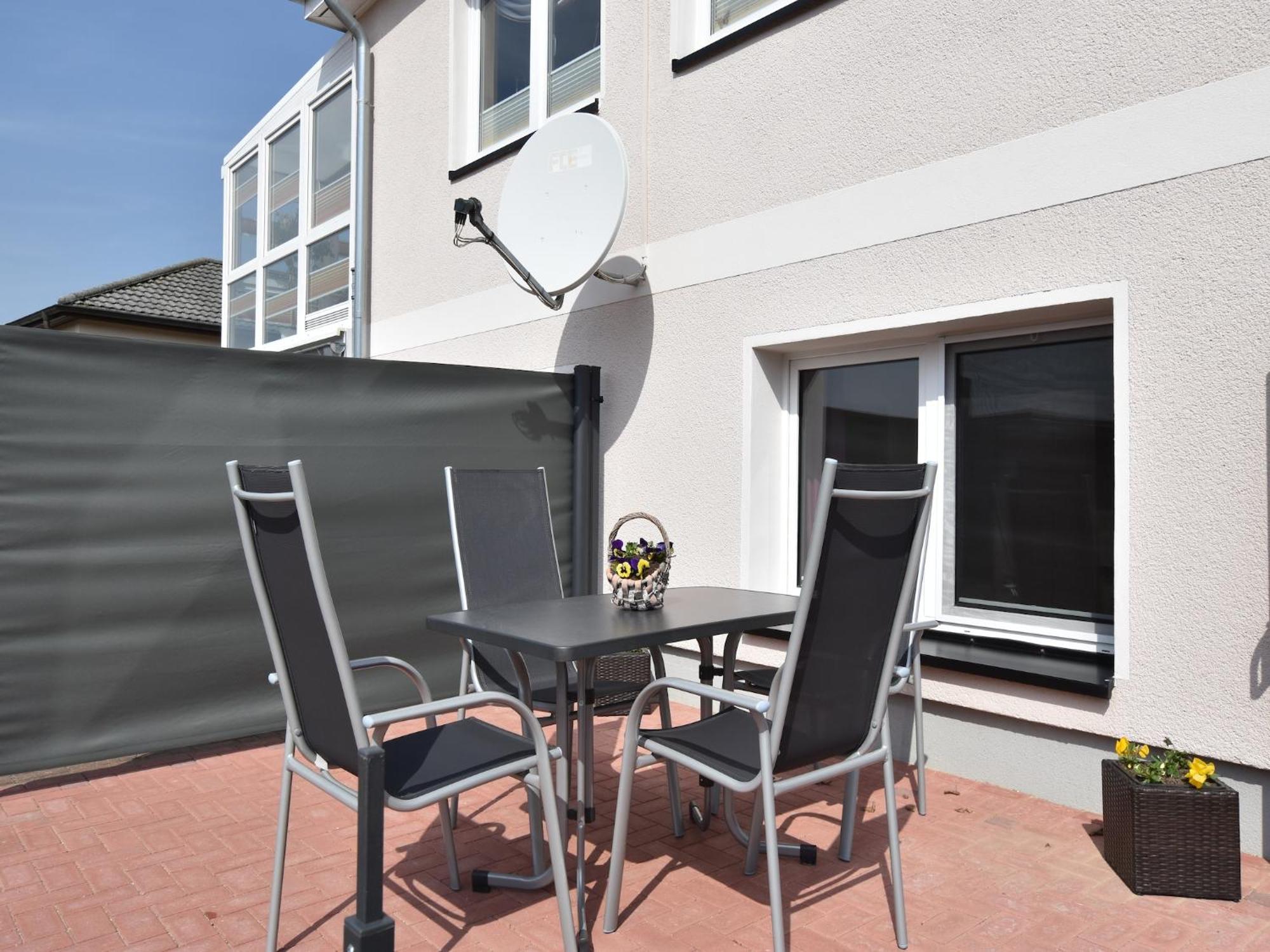 Apartment With Terrace In Warnkenhagen Экстерьер фото